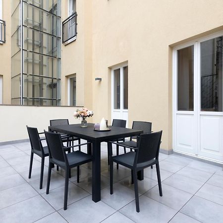 Kinsky Garden Apartments And Suites By Dwellfort Prága Kültér fotó