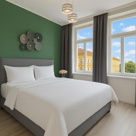 Kinsky Garden Apartments And Suites By Dwellfort Prága Kültér fotó