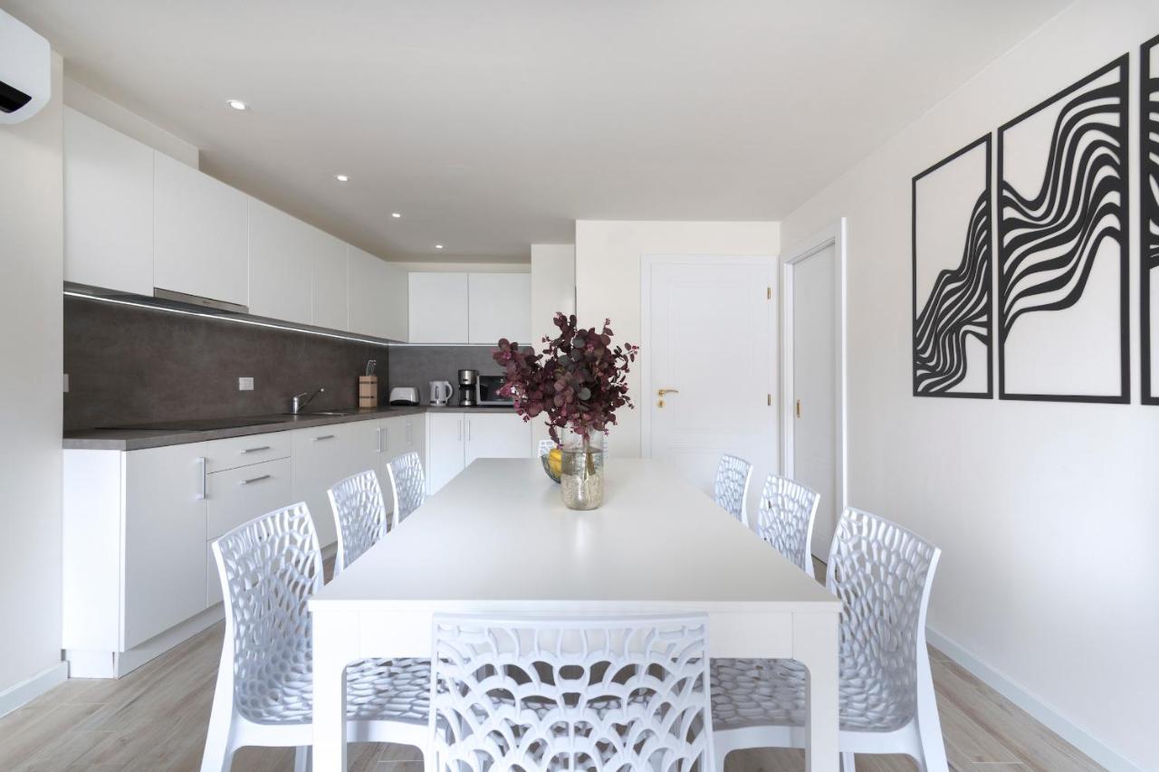 Kinsky Garden Apartments And Suites By Dwellfort Prága Kültér fotó