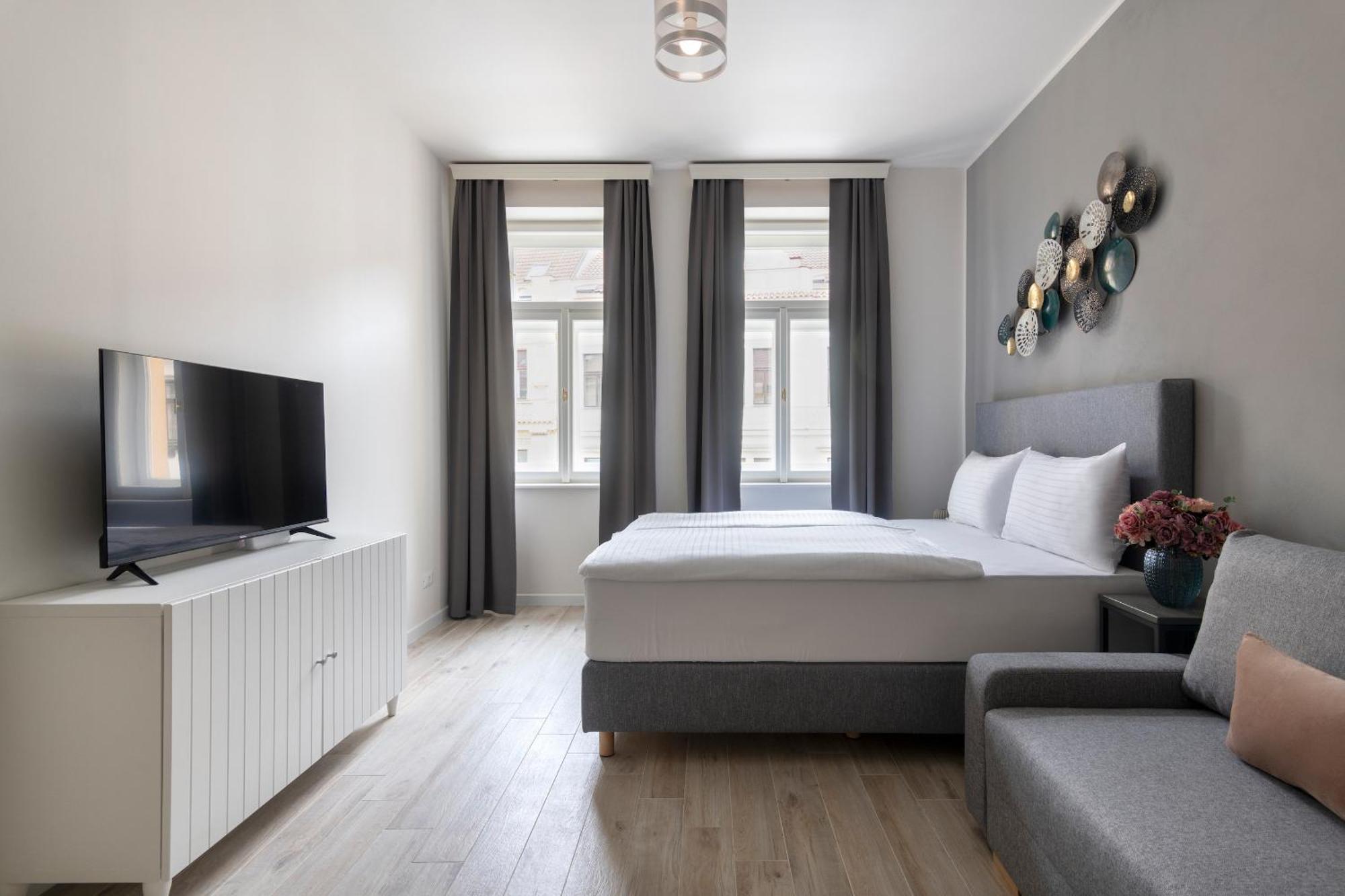 Kinsky Garden Apartments And Suites By Dwellfort Prága Kültér fotó