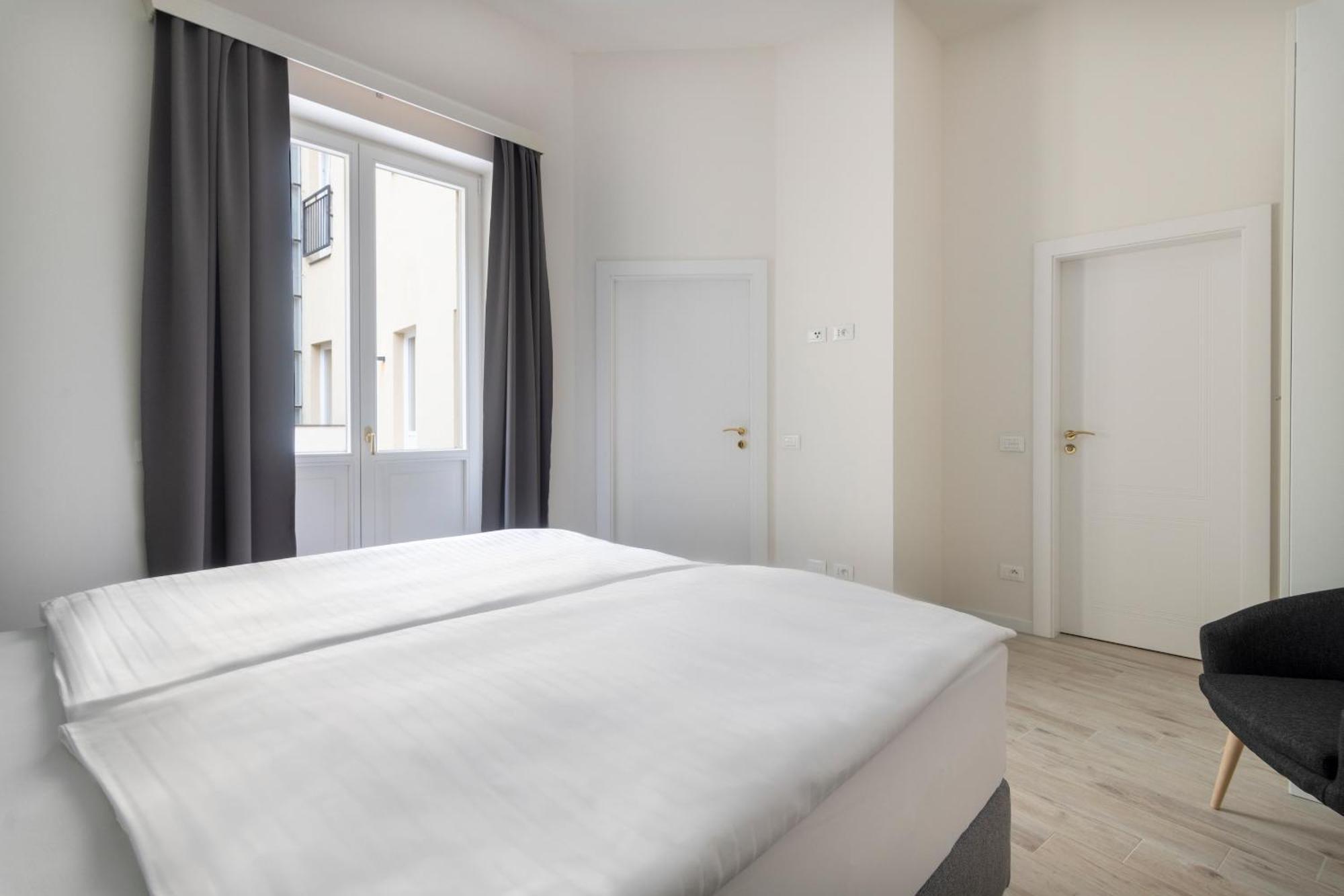 Kinsky Garden Apartments And Suites By Dwellfort Prága Szoba fotó
