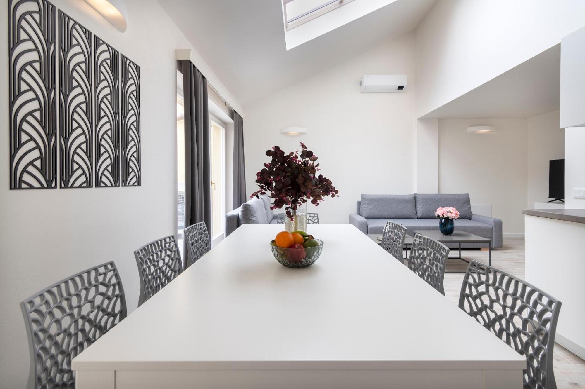 Kinsky Garden Apartments And Suites By Dwellfort Prága Kültér fotó