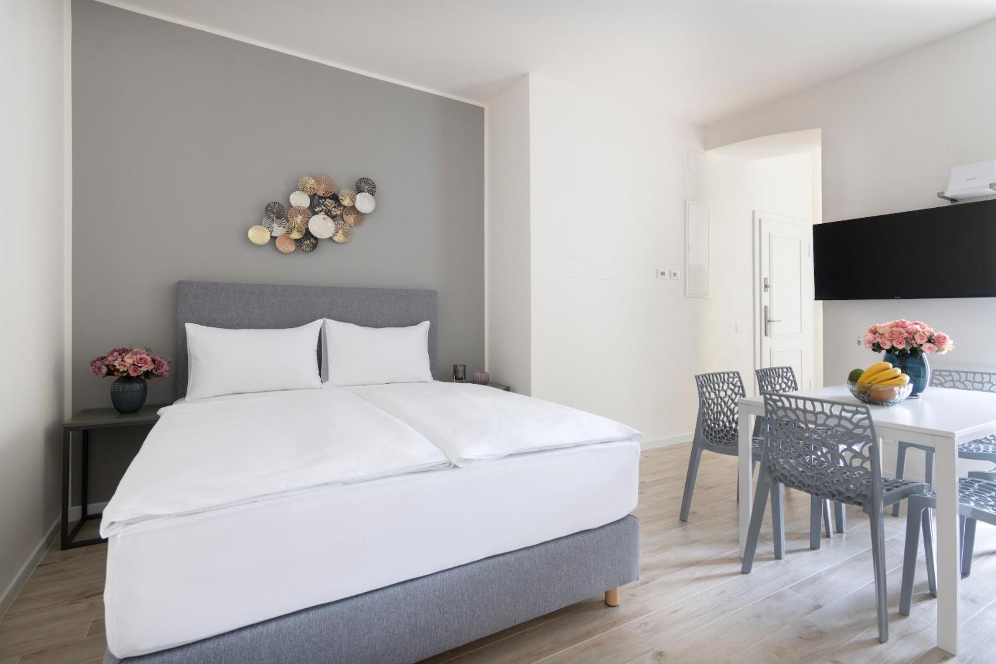 Kinsky Garden Apartments And Suites By Dwellfort Prága Szoba fotó
